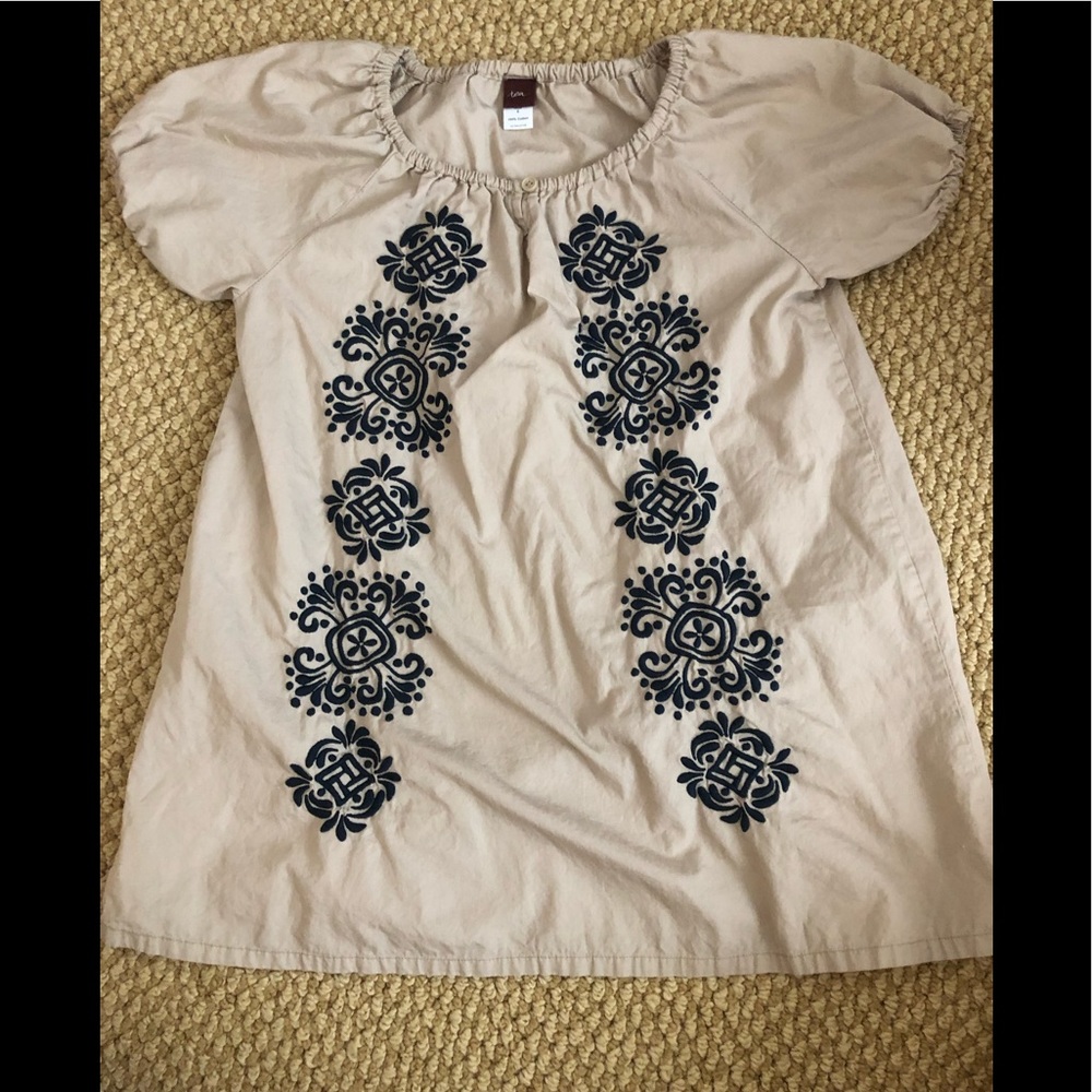 Tunic/dress taupe with black embroidery